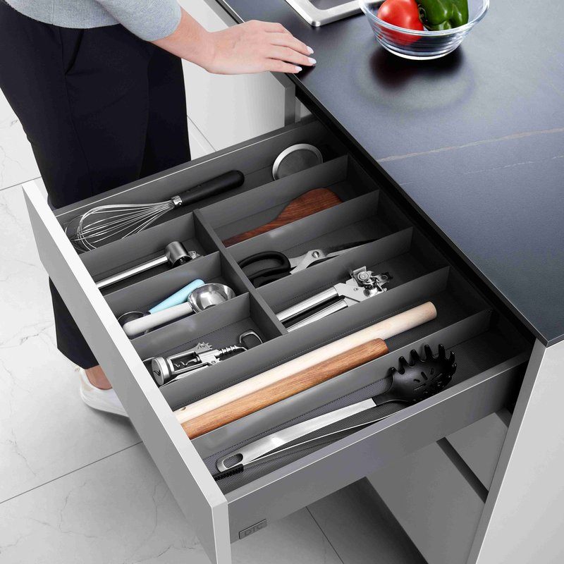 Лоток для столовых приборов DTC L=450 W=356 для ящиков HL/HK/HQ/HT металл, т.серый (HKDCP450A03, E30) Лоток для столовых приборов DTC L=450 W=356 для ящиков HL/HK/HQ/HT металл, т.серый (HKDCP450A03, E30)