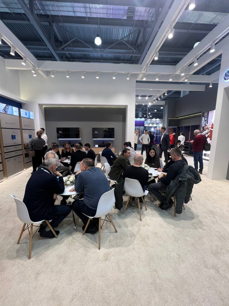 2025-11-26 12.16.36.jpg